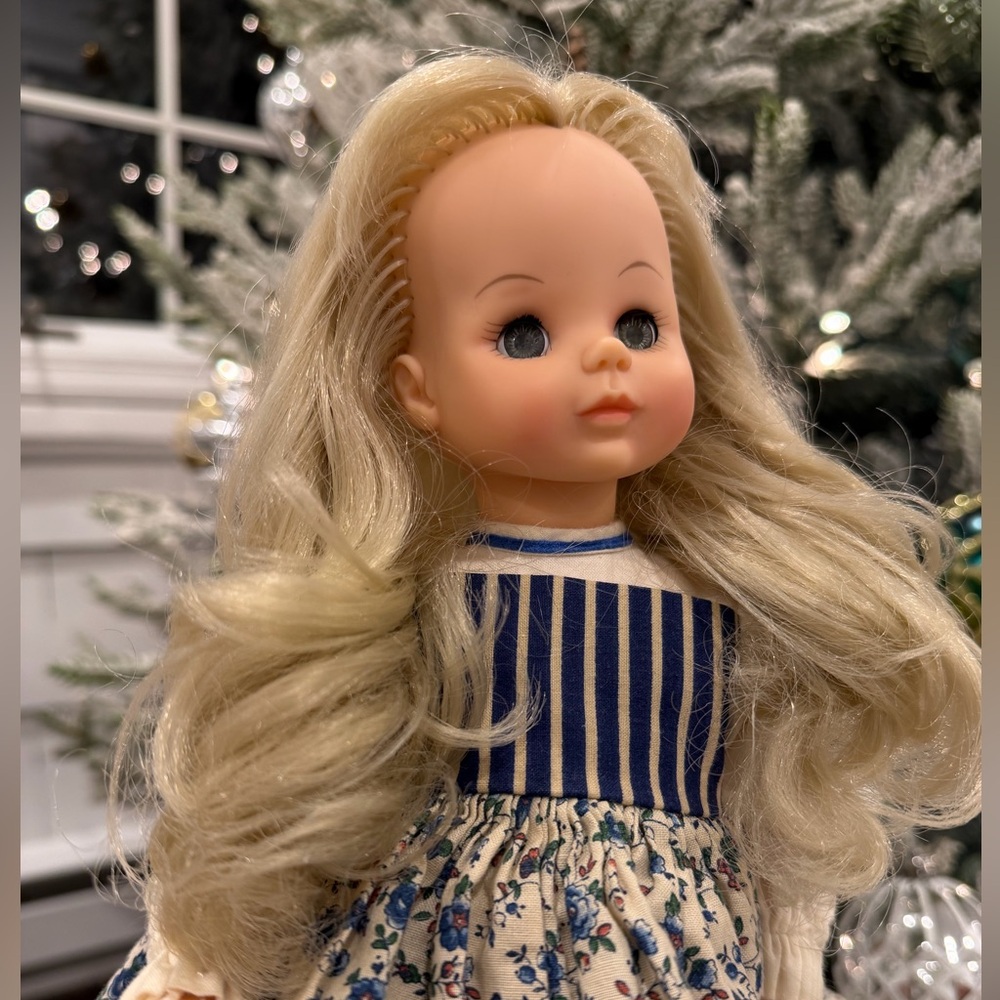 Vintage 1965 Madame Alexander Poor Cinderella #1541 Rare Blue Dress, Dress/Boots